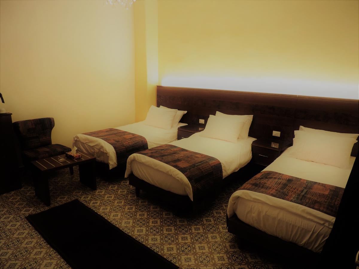 La Place Hotel Zahlé Buitenkant foto
